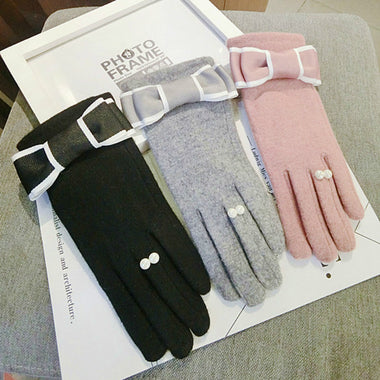 Bow Tie Wrist Gloves with Ring