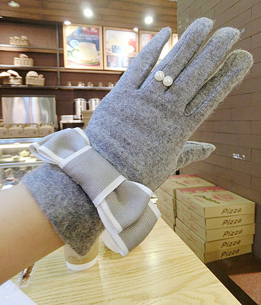 Bow Tie Wrist Gloves with Ring