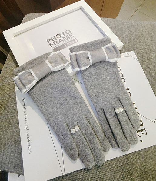 Bow Tie Wrist Gloves with Ring