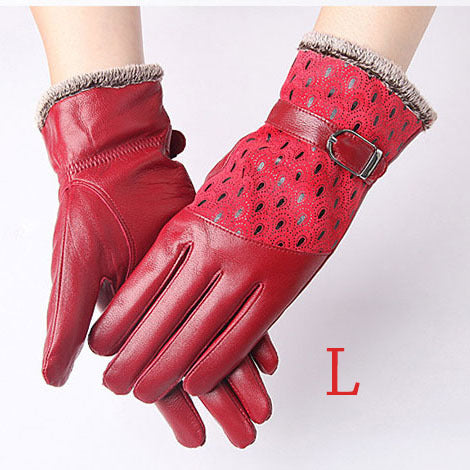 Warm Dot Pattern Buckle Leather Wrist Gloves