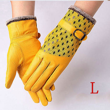 Warm Dot Pattern Buckle Leather Wrist Gloves